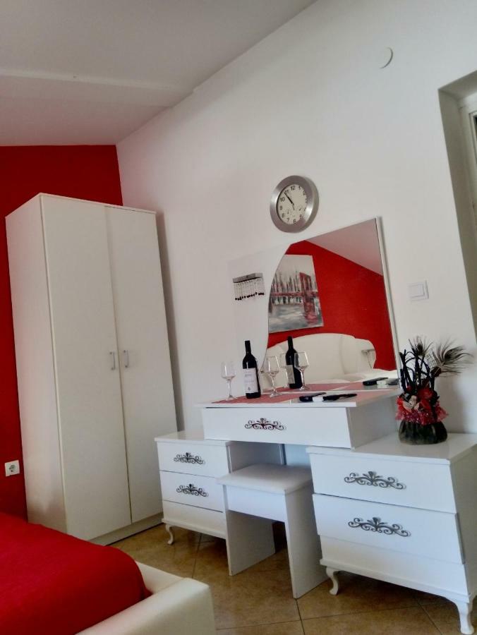 Apartmani M Herceg Novi Zewnętrze zdjęcie